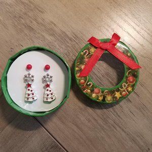 Avon Snowdrift Earring Set